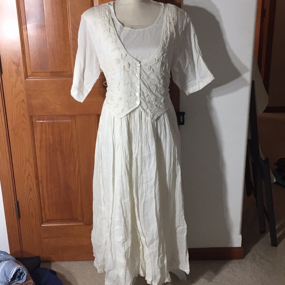 Vintage 80s or 90s dress with shoulder pads